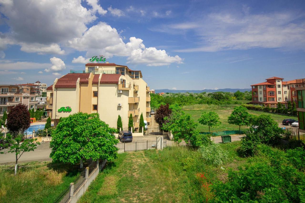 Hotel Czech Rhapsody เนเซบาร์ ภายนอก รูปภาพ