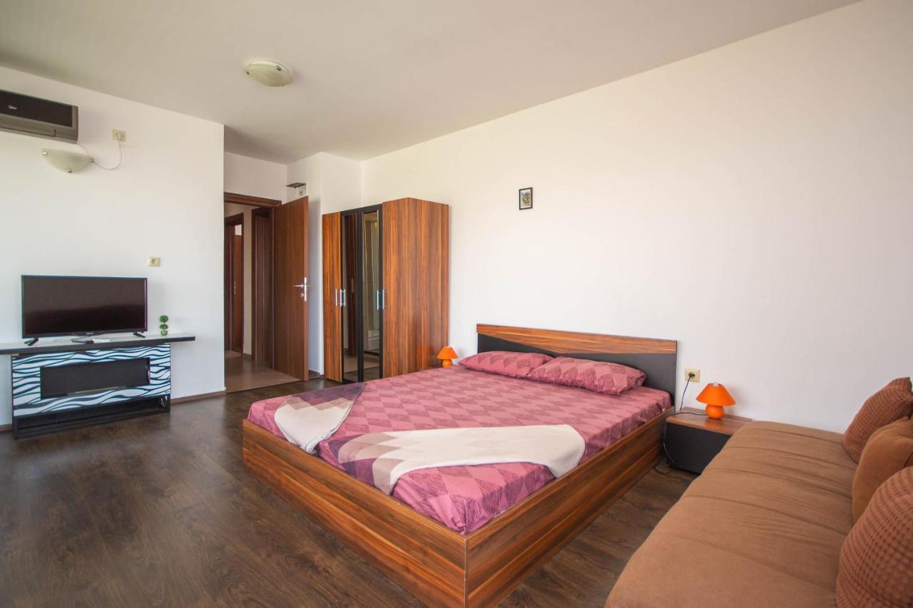 Hotel Czech Rhapsody เนเซบาร์ ภายนอก รูปภาพ